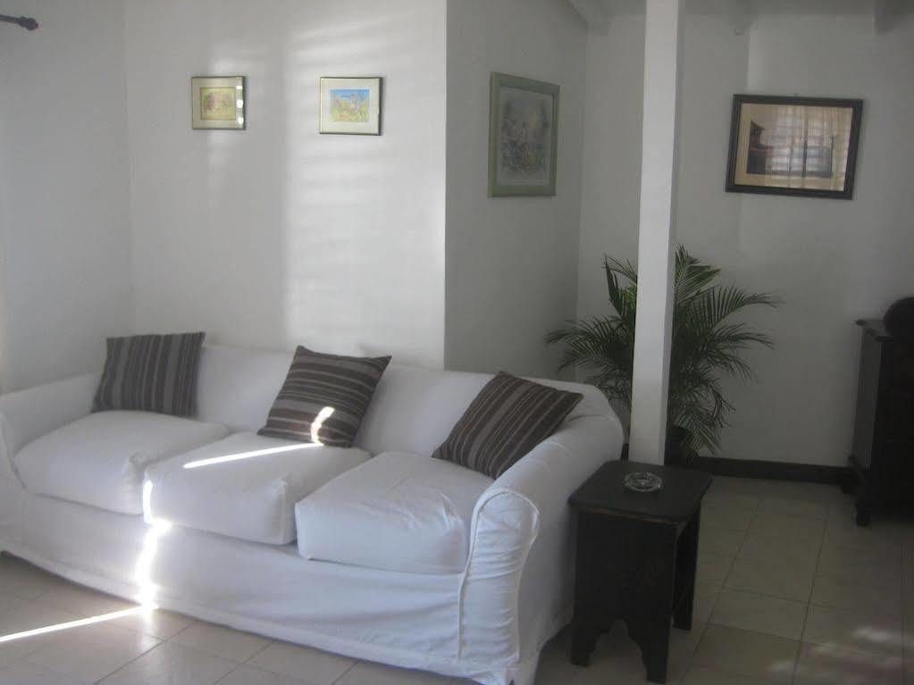 Roots Bamboo Beach Resort Negril Eksteriør billede