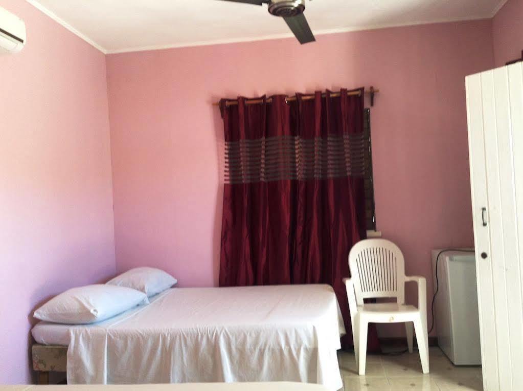 Roots Bamboo Beach Resort Negril Eksteriør billede